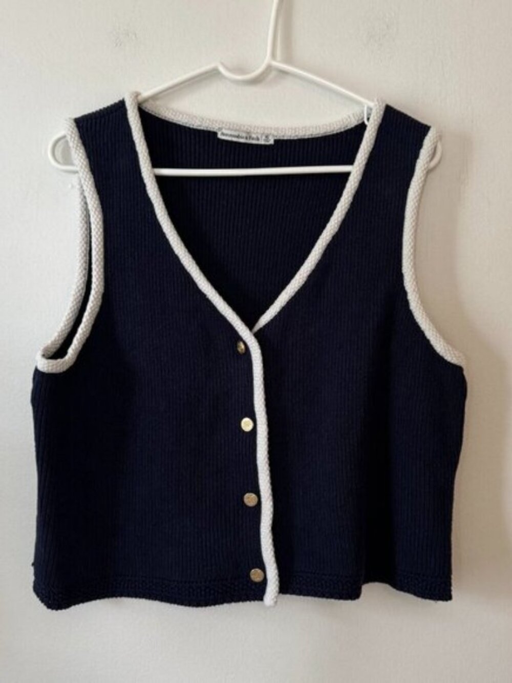 Abercrombie & Fitch Mara Button-Up Sweater Vest